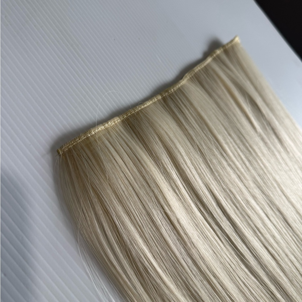 24” One-Piece Clip-In Hair Extension Platinum Blonde Straight Hair Natural look - Picture 9 of 14